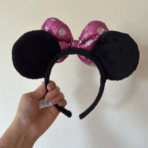 Disney Minnie Ears with Pink Sequin Bow - Picture 2 of 5